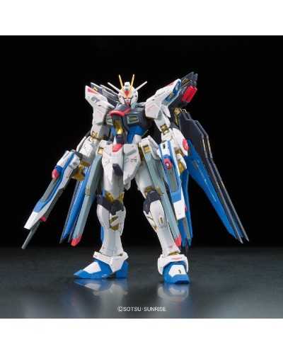 RG 14 ZGMF-X20A Strike Freedom Gundam - Bandai | TanukiNerd.it