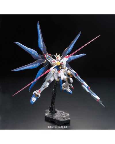 RG 14 ZGMF-X20A Strike Freedom Gundam - Bandai | TanukiNerd.it