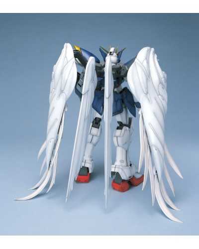 PG XXXG-00W0 Wing Gundam Zero Custom