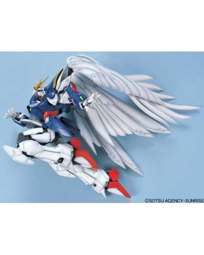 PG XXXG-00W0 Wing Gundam Zero Custom