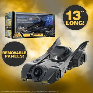 [PREORDINE] BATMAN SUPER CYBORG BATMOBILE 1989 FULL COLOR - Super7