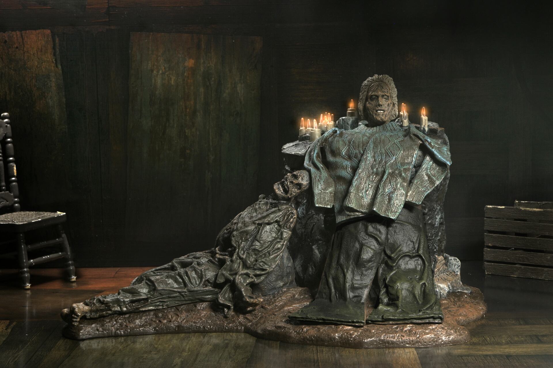 [PREORDINE] Friday the 13th The Game - Diorama Sepolcro Pamela Voorhees NECA