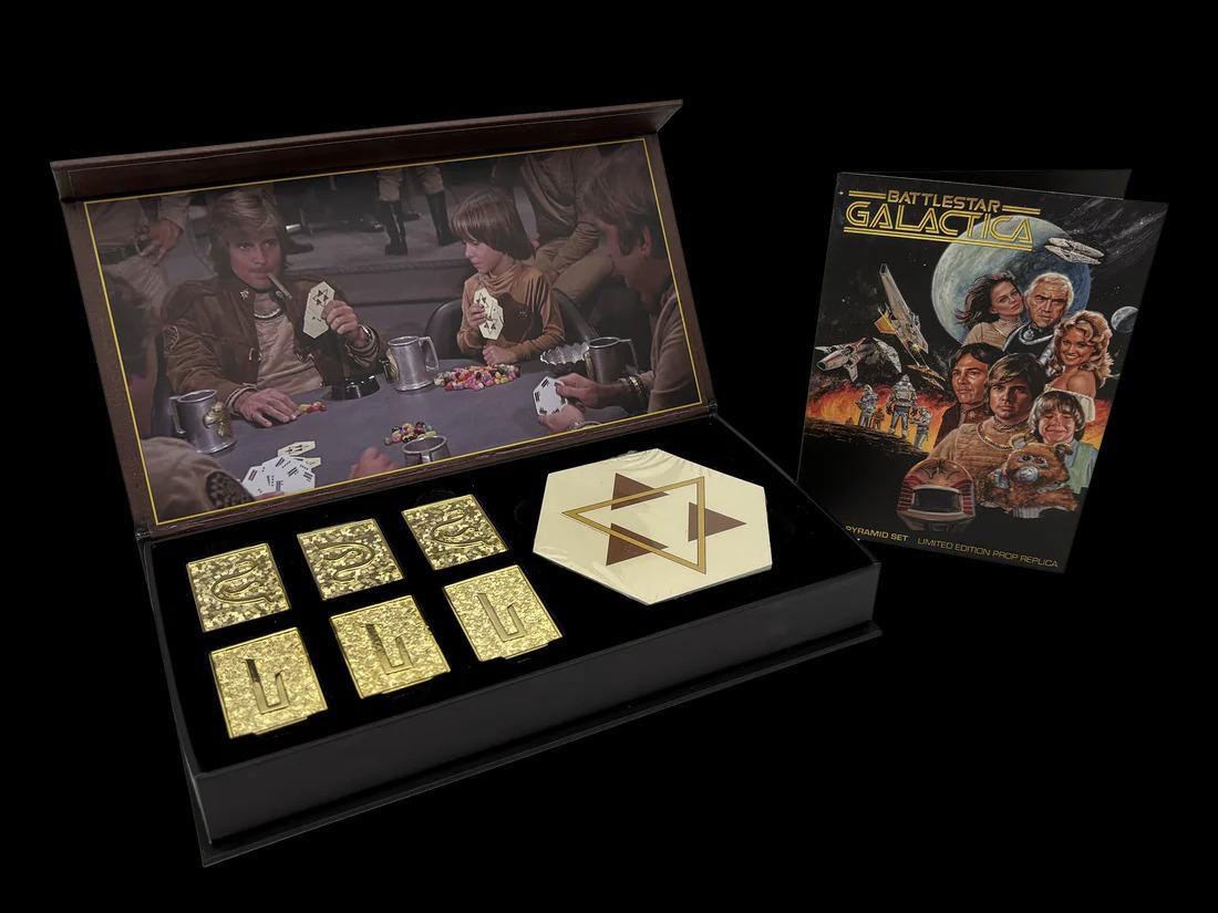 [PREORDINE] Battlestar Galactica Cubits & Pyramid Set Limited Edition Replica