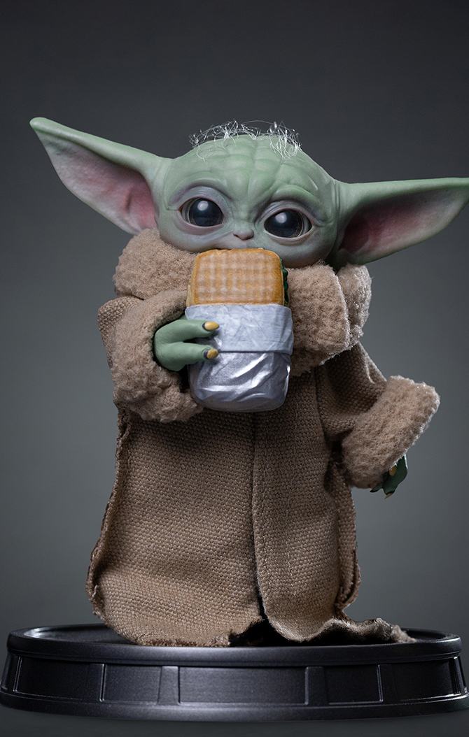 [PREORDINE] Star Wars: The Mandalorian & Grogu - Grogu Food Cart Snack Statua 1/4 Legacy Replica