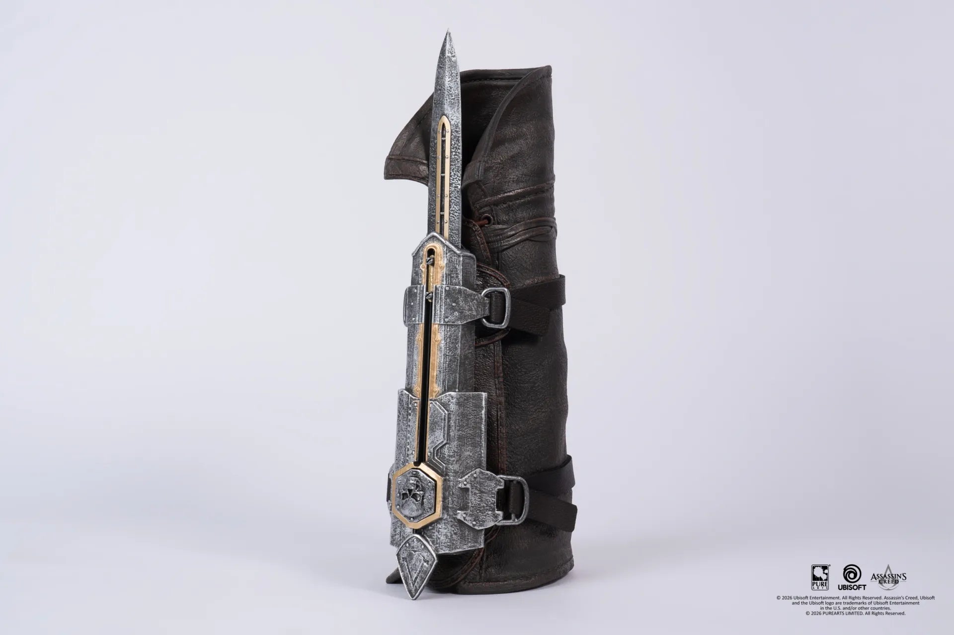 [PREORDINE] Assassin's Creed Black Flag Resynced: Replica Lama Celata Edward Kenway 1:1