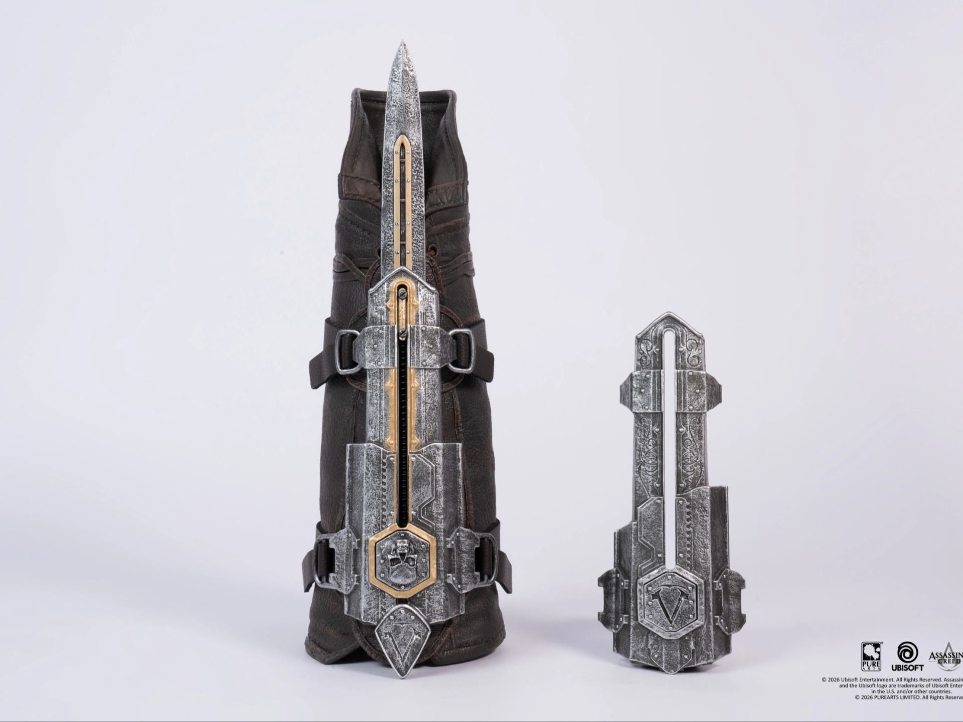 [PREORDINE] Assassin's Creed Black Flag Resynced: Replica Lama Celata Edward Kenway 1:1