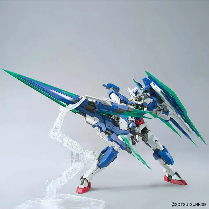 [PREORDINE] MG 00 Qan[T] Full Saber 1/100 - Model Kit Gunpla Bandai