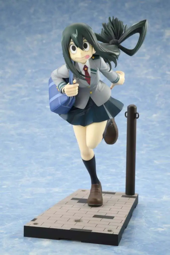 [PREORDINE] My Hero Academia Tsuyu Asui Uniform Ver. Statua 1/8