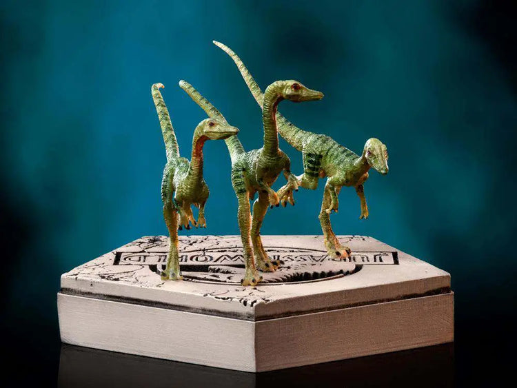 [PREORDINE] Statua Jurassic World Icons Compsognathus - Iron Studios