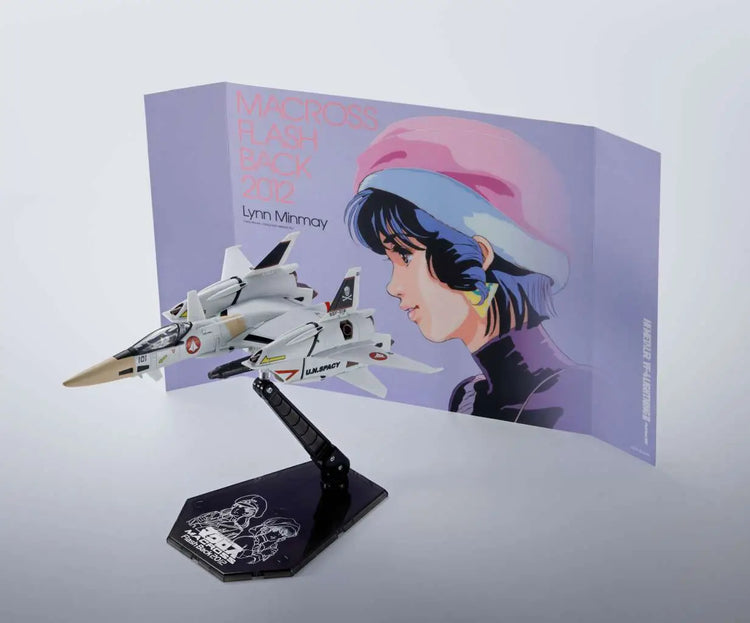 [PREORDINE] Macross VF-4 Lightning III Flash Back 2012 Hi-Metal R Bandai