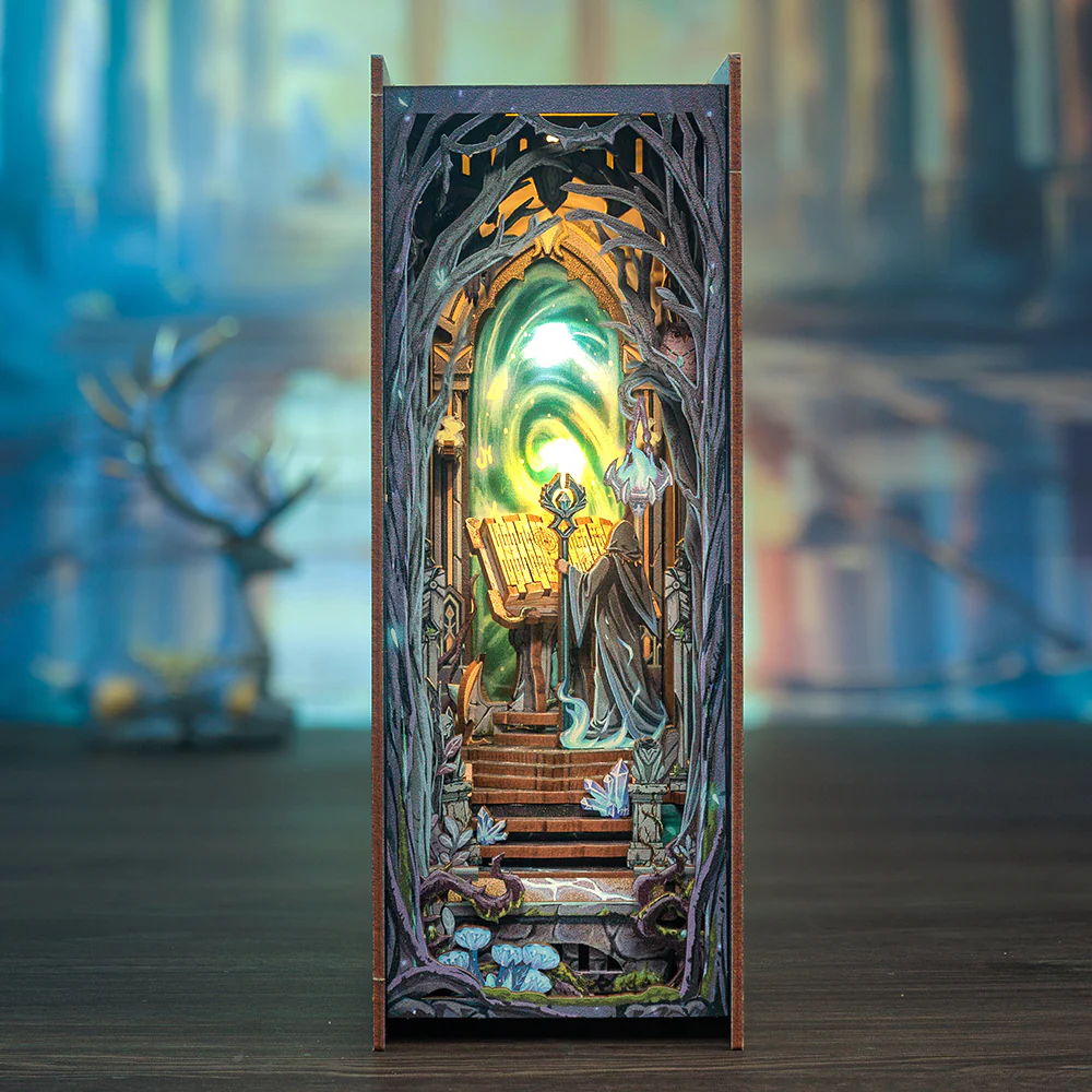 [PREORDER] BOOK NOOK KIT - DIY - The Gate of Wonderland - 107pc + LED Light