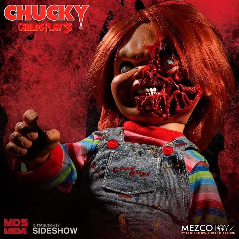 Chucky - Action Figure Parlante 38cm - Mezco Toys - MEZCO TOYZ - Model Kit