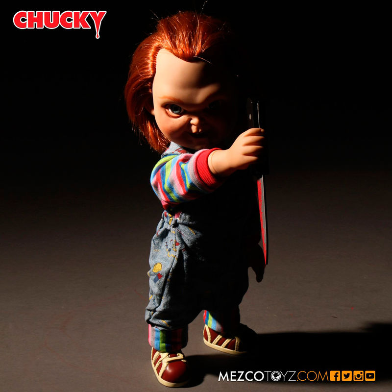 Chucky - Action Figure Parlante 38cm - Mezco Toys - MEZCO TOYZ - Model Kit