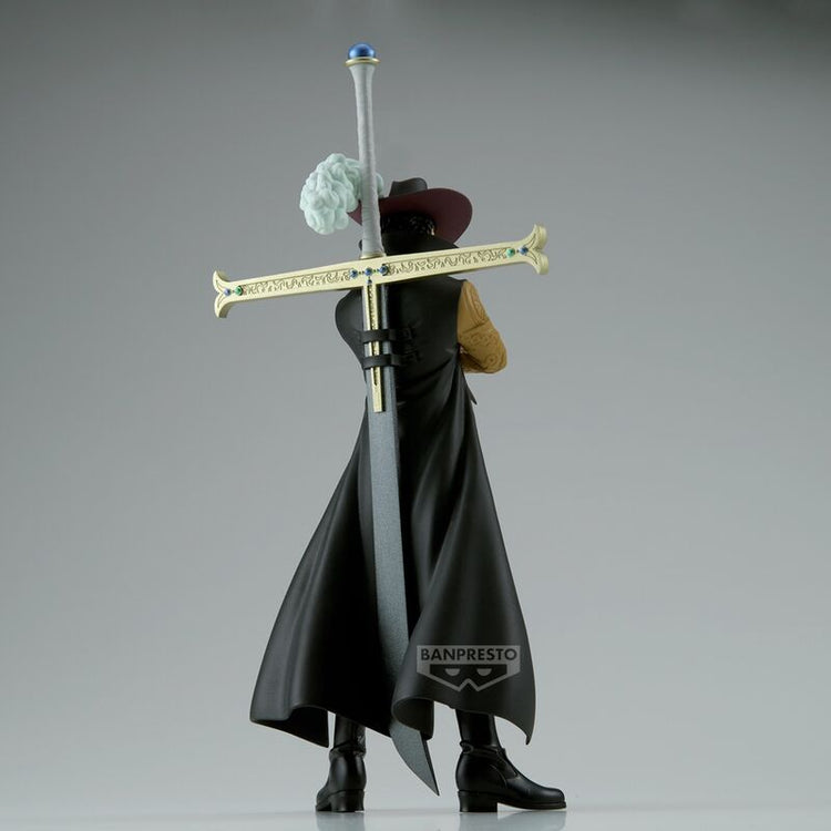 Figura Dracule Mihawk The Grandline Series - One Piece - 17cm - BANPRESTO - Model Kit