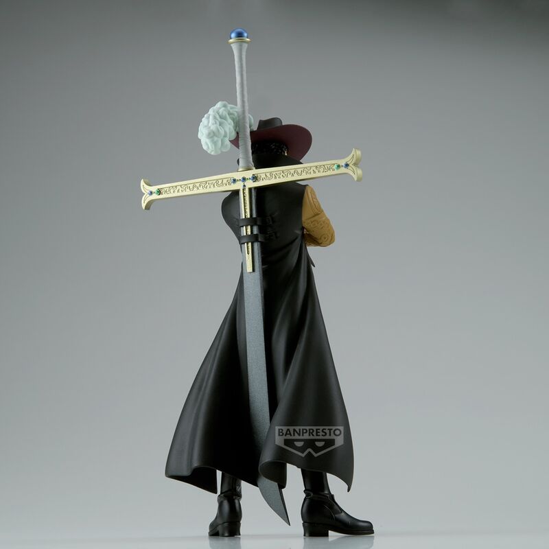 Figura Dracule Mihawk The Grandline Series - One Piece - 17cm - BANPRESTO - Model Kit