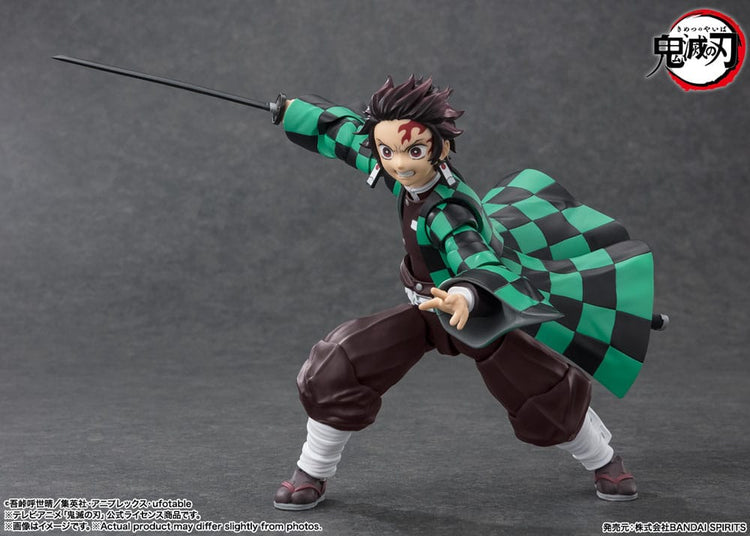 [PREORDINE] Demon Slayer: Kimetsu no Yaiba Action Figure Tanjiro Kamado S.H. Figuarts 14 cm - Bandai Tamashii Nations - Action figures
