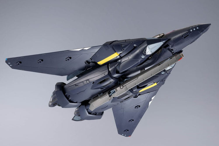 [PREORDINE] Macross 7 DX Chogokin Action Figure VF-17S Nightmare Stealthvalkyrie (Gamlin Kizaki) 25 cm - Bandai Tamashii Nations - Action figures