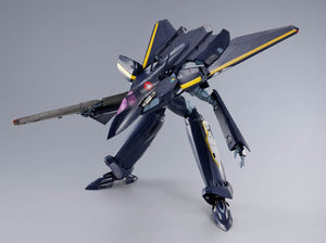 [PREORDINE] Macross 7 DX Chogokin Action Figure VF-17S Nightmare Stealthvalkyrie (Gamlin Kizaki) 25 cm - Bandai Tamashii Nations - Action figures