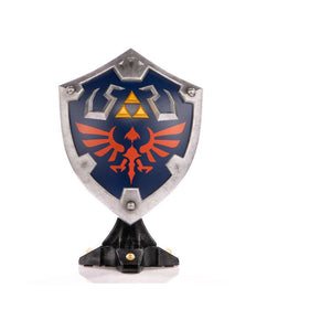 [PREORDINE] Statua Hylian Shield The Legend of Zelda: Breath of the Wild - Standard Edition 29 cm - First 4 Figures - Statue