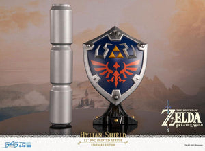 [PREORDINE] Statua Hylian Shield The Legend of Zelda: Breath of the Wild - Standard Edition 29 cm - First 4 Figures - Statue