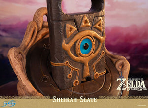 [PREORDINE] The Legend of Zelda: Breath of the Wild Statua 1/1 Sheikah Slate 24 cm - First 4 Figures - Statui 1/1 a grandezza naturale