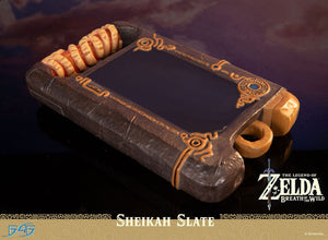 [PREORDINE] The Legend of Zelda: Breath of the Wild Statua 1/1 Sheikah Slate 24 cm - First 4 Figures - Statui 1/1 a grandezza naturale