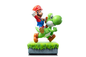 [PREORDINE] Statua Super Mario Mario & Yoshi 48 cm - First 4 Figures - Statue