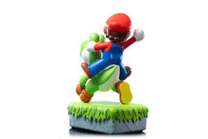 [PREORDINE] Statua Super Mario Mario & Yoshi 48 cm - First 4 Figures - Statue