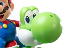 [PREORDINE] Statua Super Mario Mario & Yoshi 48 cm - First 4 Figures - Statue