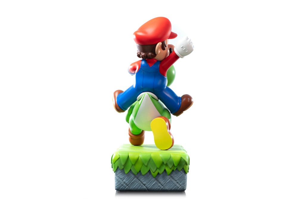 [PREORDINE] Statua Super Mario Mario & Yoshi 48 cm - First 4 Figures - Statue