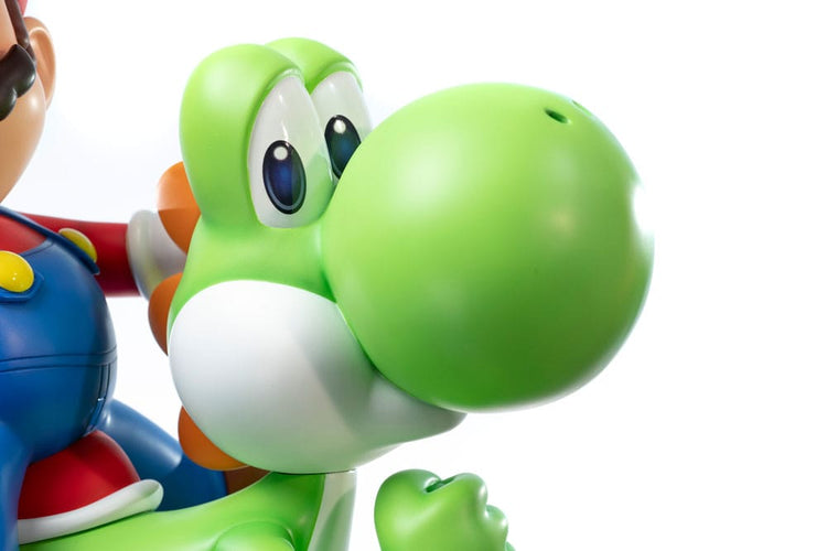 [PREORDINE] Statua Super Mario Mario & Yoshi 48 cm - First 4 Figures - Statue