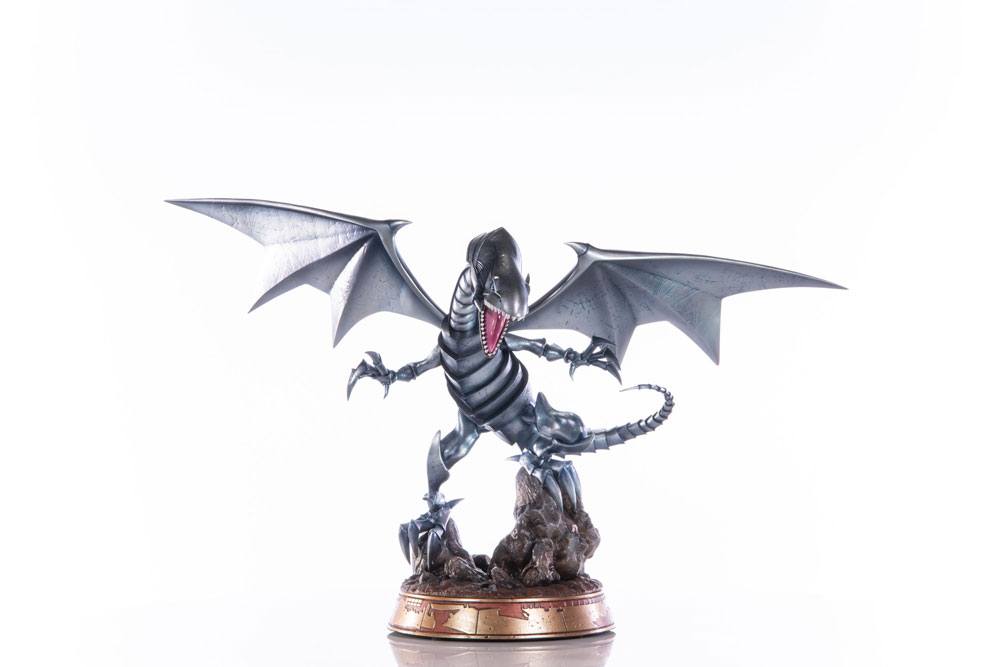 [PREORDINE] Statua Yu-Gi-Oh! Blue-Eyes White Dragon Silver Edition 35 cm - First 4 Figures - Statue