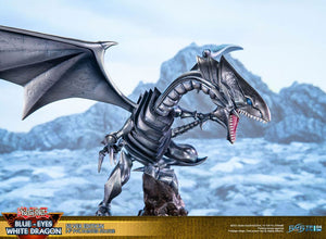 [PREORDINE] Statua Yu-Gi-Oh! Blue-Eyes White Dragon Silver Edition 35 cm - First 4 Figures - Statue