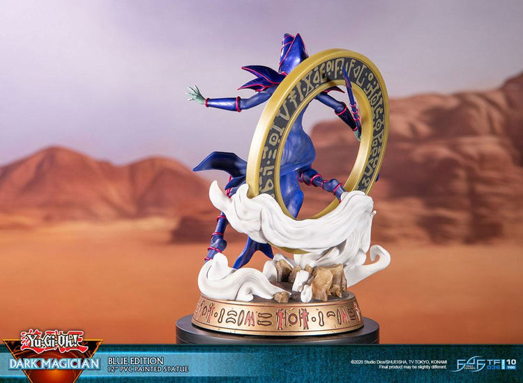 [PREORDINE] Statua Yu-Gi-Oh! Dark Magician - Blue Version 29 cm - First 4 Figures - Statue