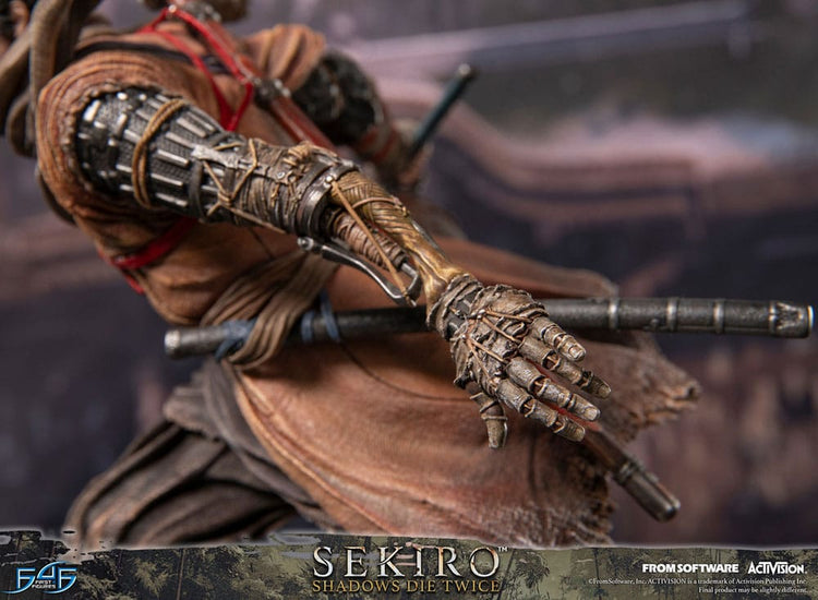 [PREORDINE] Statua Sekiro: Shadows Die Twice - Sekiro 32 cm - First 4 Figures - Statue