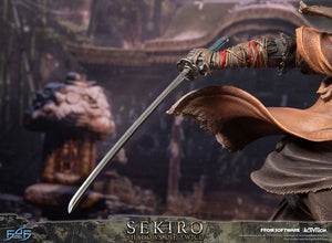 [PREORDINE] Statua Sekiro: Shadows Die Twice - Sekiro 32 cm - First 4 Figures - Statue