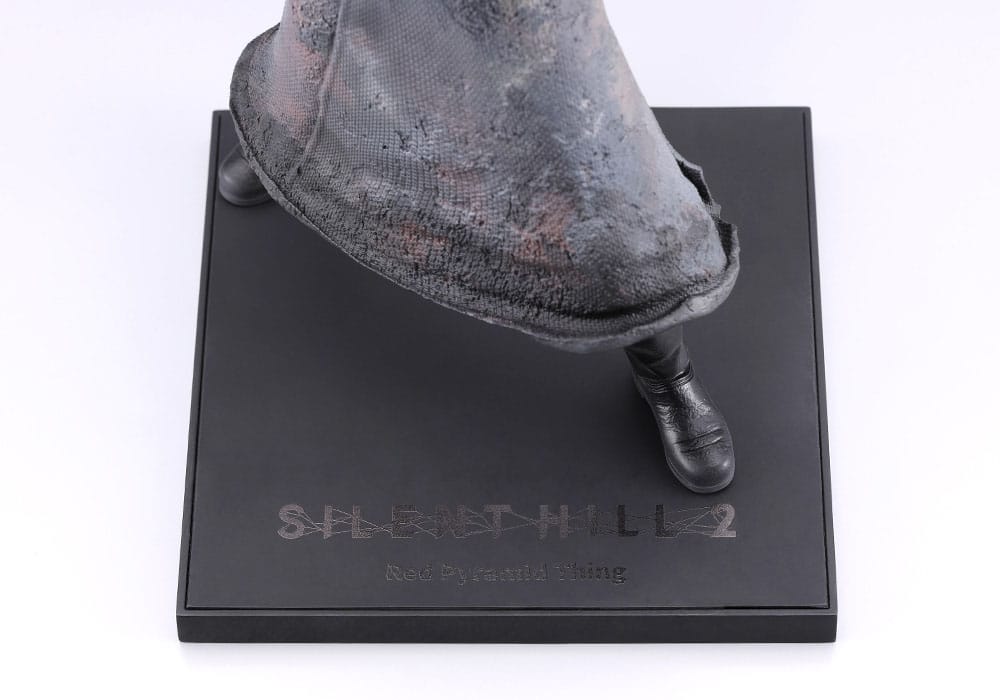 [PREORDINE] Silent Hill 2 Statue Oshi Works Red Pyramid Thing 26 cm - Kotobukiya - Statue