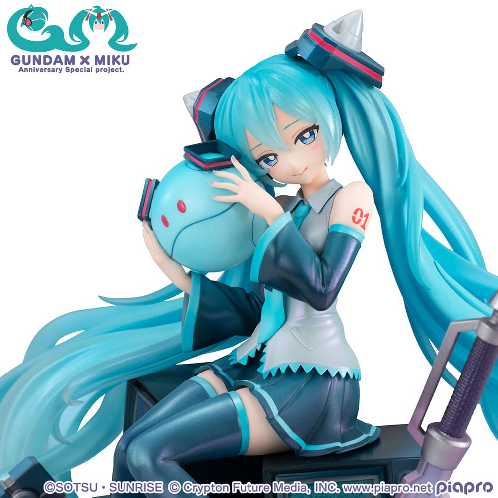[PREORDINE] Mobile Suit Gundam x Hatsune Miku Statua Lucrea PVC 17 cm - 45° Anniversario - Megahouse - Statue