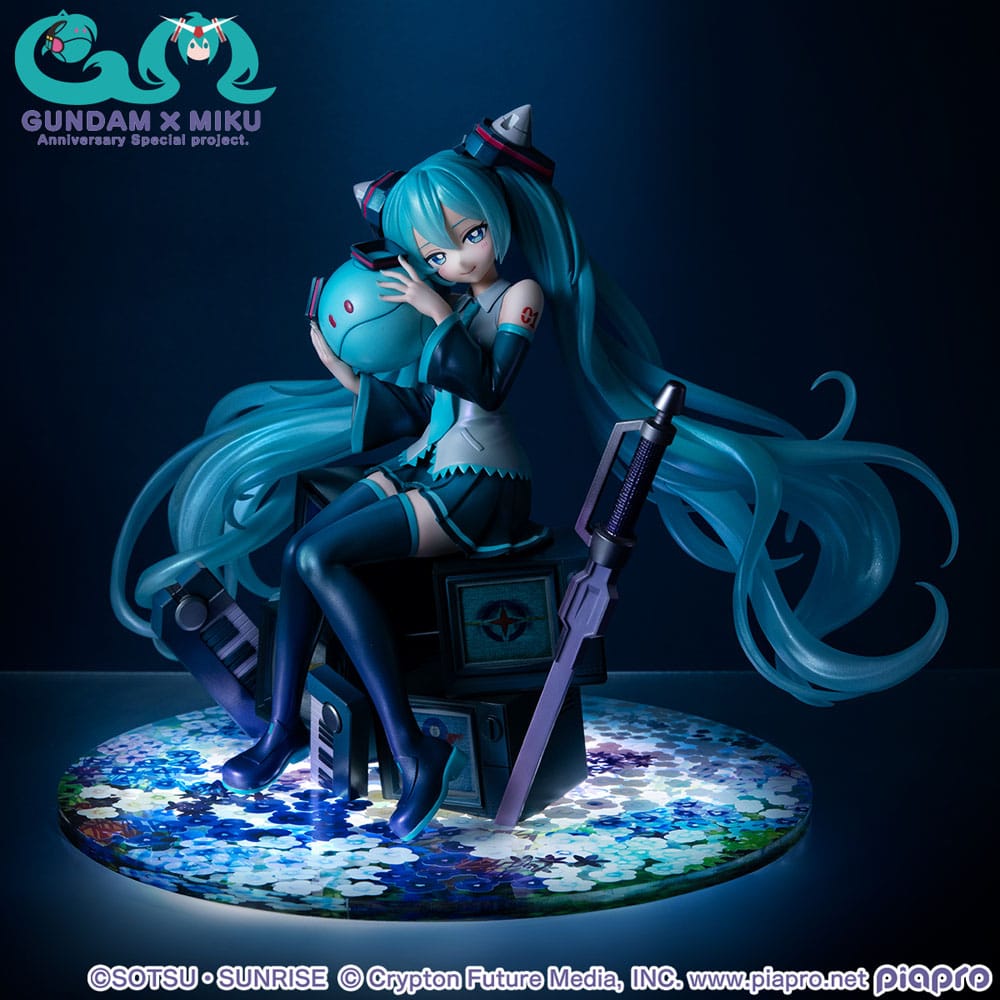 [PREORDINE] Mobile Suit Gundam x Hatsune Miku Statua Lucrea PVC 17 cm - 45° Anniversario - Megahouse - Statue