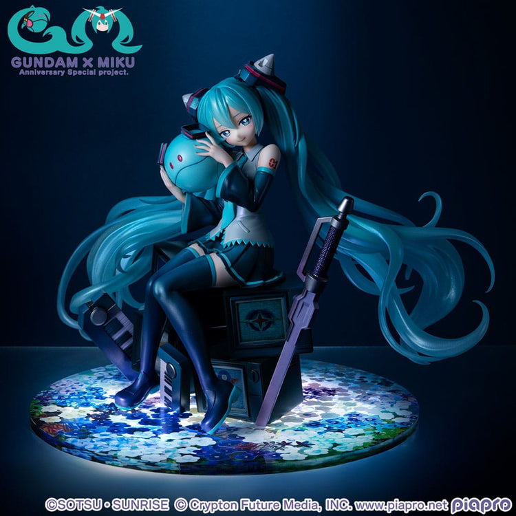 [PREORDINE] Mobile Suit Gundam x Hatsune Miku Statua Lucrea PVC 17 cm - 45° Anniversario - Megahouse - Statue
