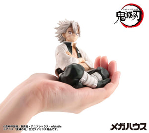 [PREORDINE] Demon Slayer: Statua G.E.M. Shinazugawa-san Palm Size 9 cm - Megahouse - Statue