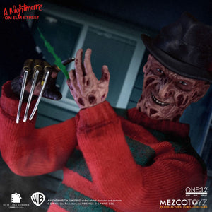 [PREORDINE] Action Figure Nightmare on Elm Street 1/12 Freddy Krueger 17 cm - Mezco Toys - Action figures