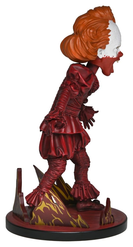 [PREORDINE] IT: Welcome To Derry - Head Knocker Pennywise Sanguinario 19 cm - NECA - Action figures