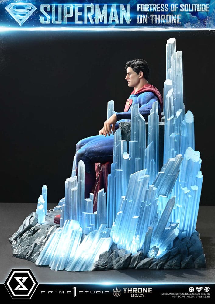 [PREORDINE] Statua DC Comics Superman Fortress of Solitude on Throne 1/4 (Design Gabriele Dell'Otto) 52 cm - Prime 1 Studio - Statue