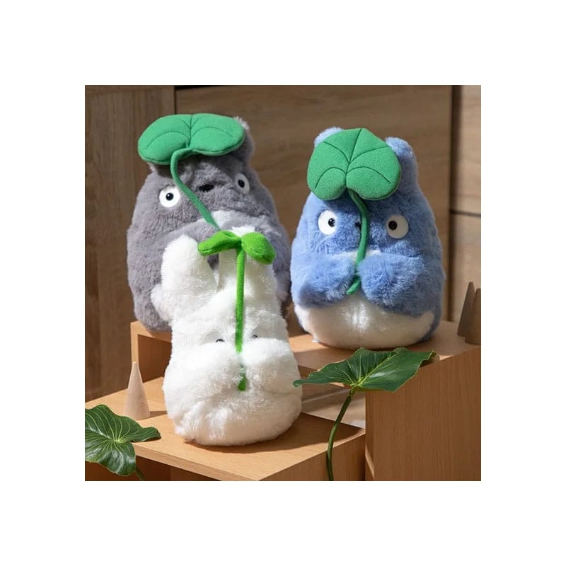 [PREORDER] MY NEIGHBOUR TOTORO - Grey Totoro with leaf - Nakayoshi Plush